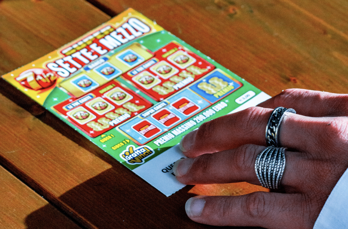 Lyon : il achète pour la première fois un jeu à gratter, la chance du débutant frappe très fort