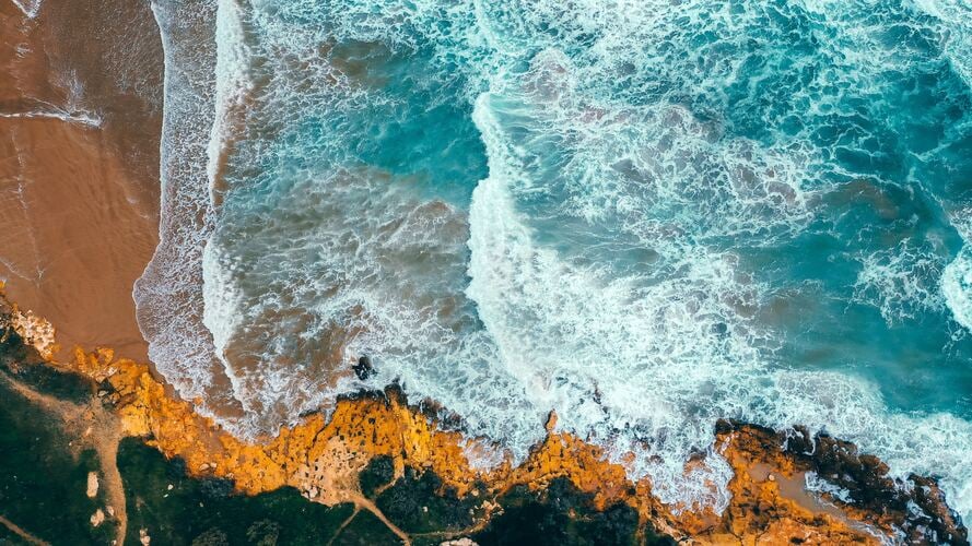 Macabre et mystérieuse découverte sur une plage emblématique