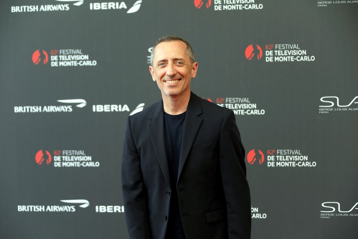 Gad Elmaleh : ses rares et pudiques confidences sur Raphaël, le fils qu’il a eu avec Charlotte Casiraghi