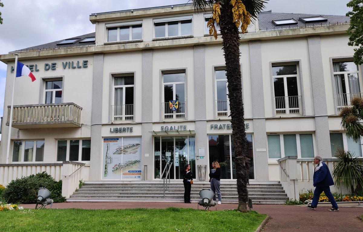 Saint-Brevin : Sept militants d’ultra-droite interpellés en marge d’un colloque sur l’accueil des exilés