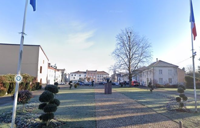Moselle : Un homme stoppé avant de détruire à la masse une statue et de s’immoler