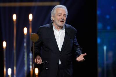 Hospitalisé après un malaise sur scène, Pierre Arditi est rentré chez lui