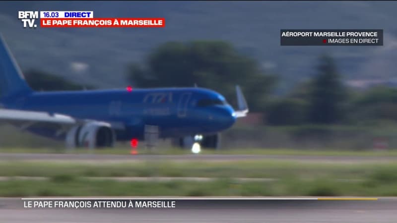 Visite du pape à Marseille: le souverain pontife a atterri à l’aéroport de la cité phocéenne