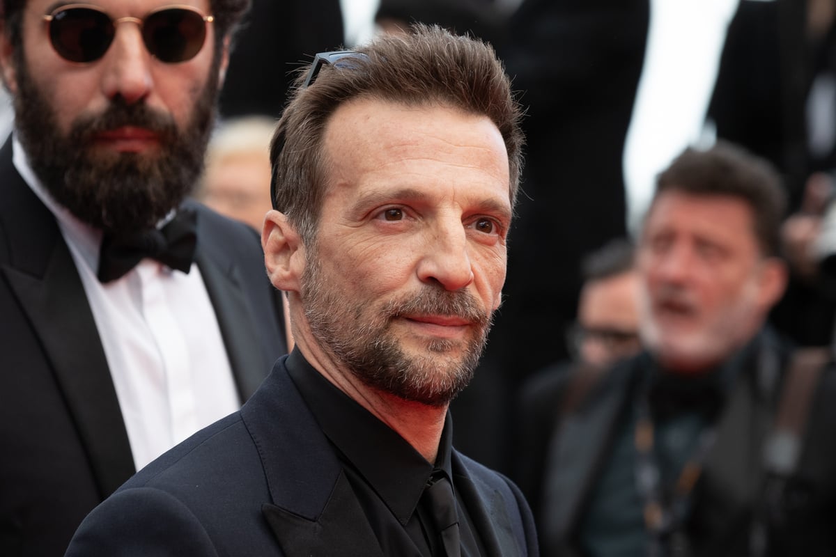 Mathieu Kassovitz “dans le coma” : après son accident de moto, son père brise le silence