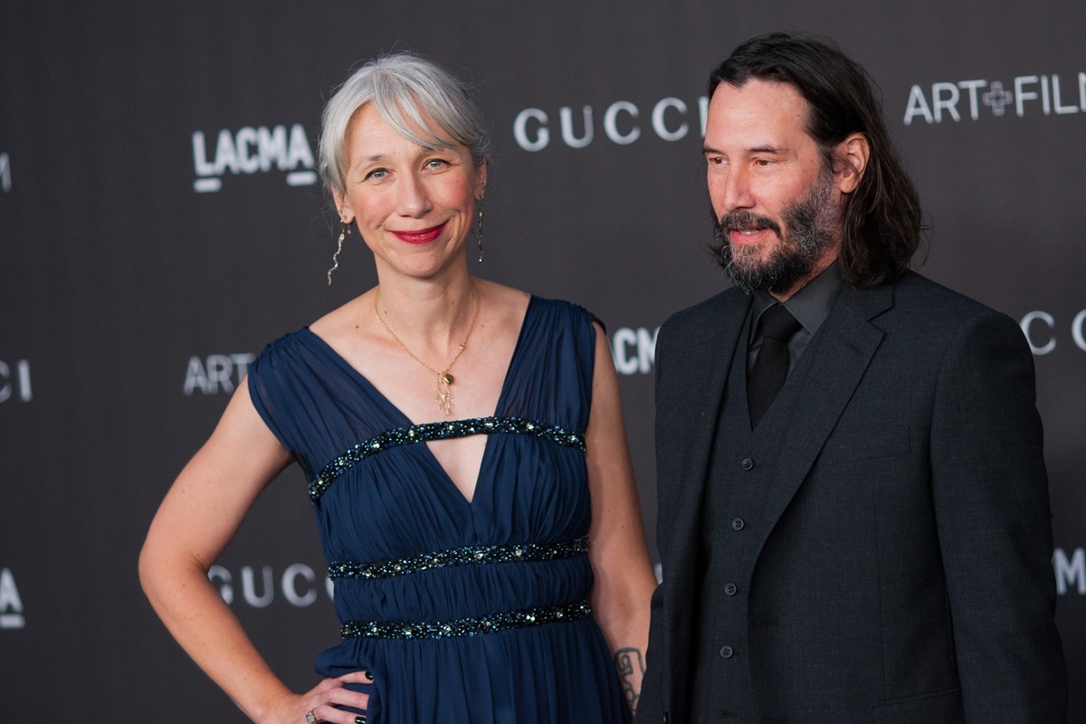 Keanu Reeves : “Je me sens en confiance seule…”, Alexandra Grant fait de rarissimes confidences sur leur couple