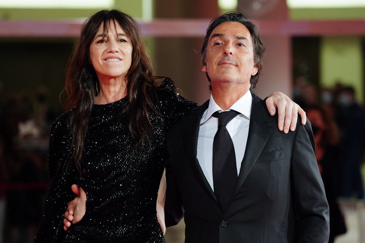 “Tu te fous de ma gueule ?” : ce choix envisagé par Charlotte Gainsbourg sans le sou qui a choqué son mari Yvan Attal