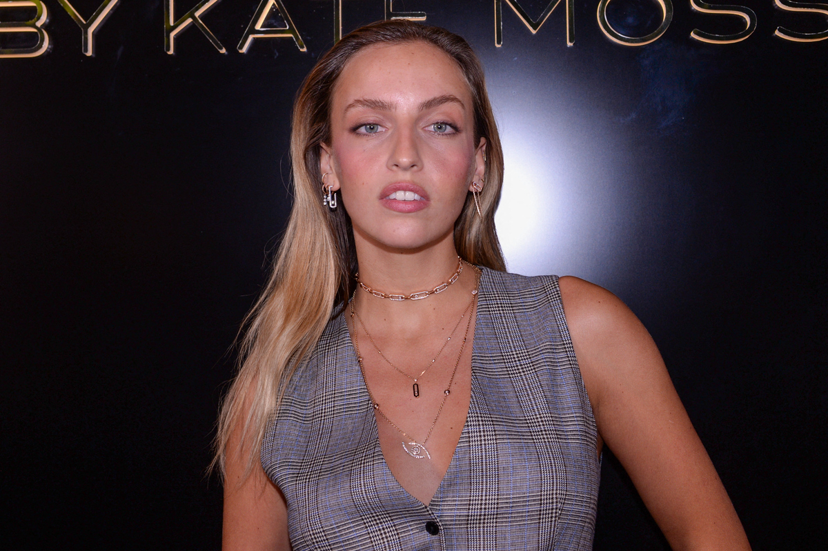 Carnet blanc pour Carla Ginola ! Dos nu, pantalon ample, tarte tropézienne… Images de son fastueux mariage avec Adrien Rosenpick