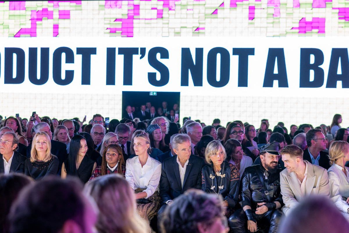 Virginie Efira, Charlotte Gainsbourg, Claire Chazal, Demi Moore, Kate Moss… Défilés de stars à la Paris Fashion Week