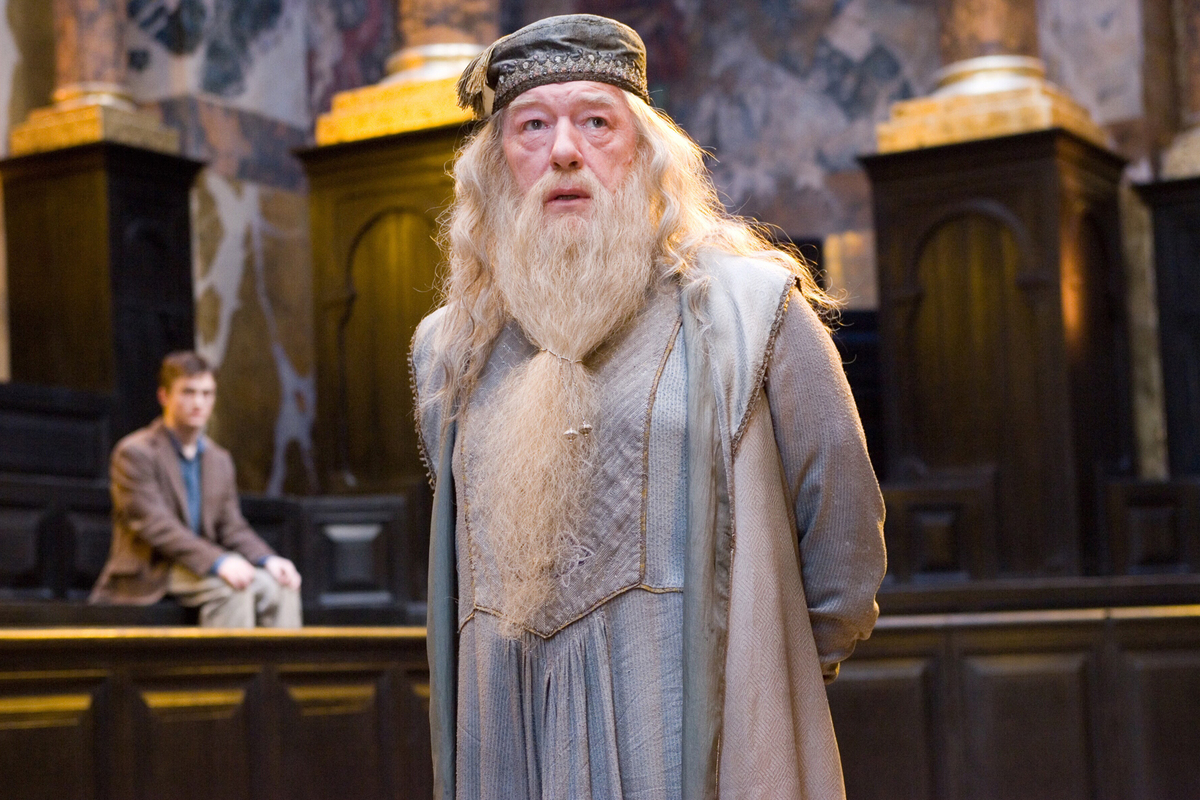 Michael Gambon est mort : l’acteur qui jouait Dumbledore dans Harry Potter avait 82 ans, la cause du décès dévoilée
