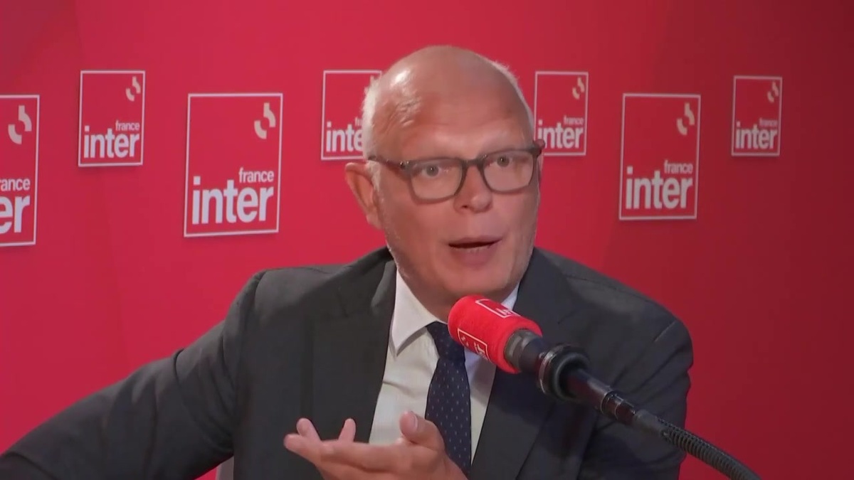 “Je sais pas pourquoi je vous dis ça” : Edouard Philippe déstabilisé, Léa Salamé le reprend du tac au tac