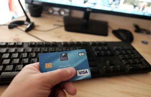 Agde : Après le vol de sa carte bancaire, il donne son code à de faux gendarmes