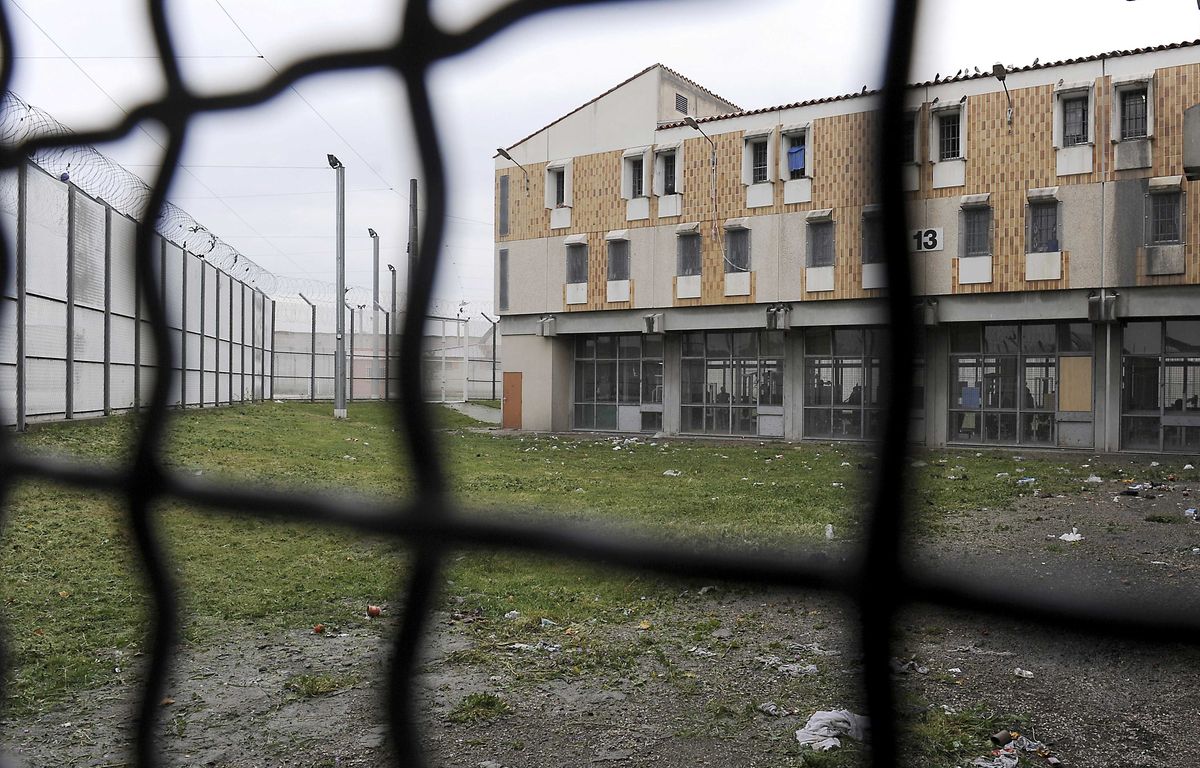Perpignan : Deux individus soupçonnés d’avoir voulu jeter des colis par-dessus le mur de la prison