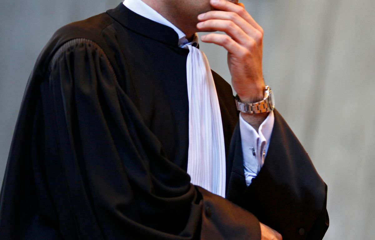 Besançon : A peine condamnée, elle vole le sac à main d’une juge et utilise sa carte bleue