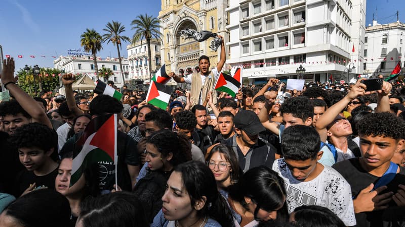 Turquie, Tunisie, Iran… Des milliers de manifestants disent leur colère après la frappe sur un hôpital de Gaza