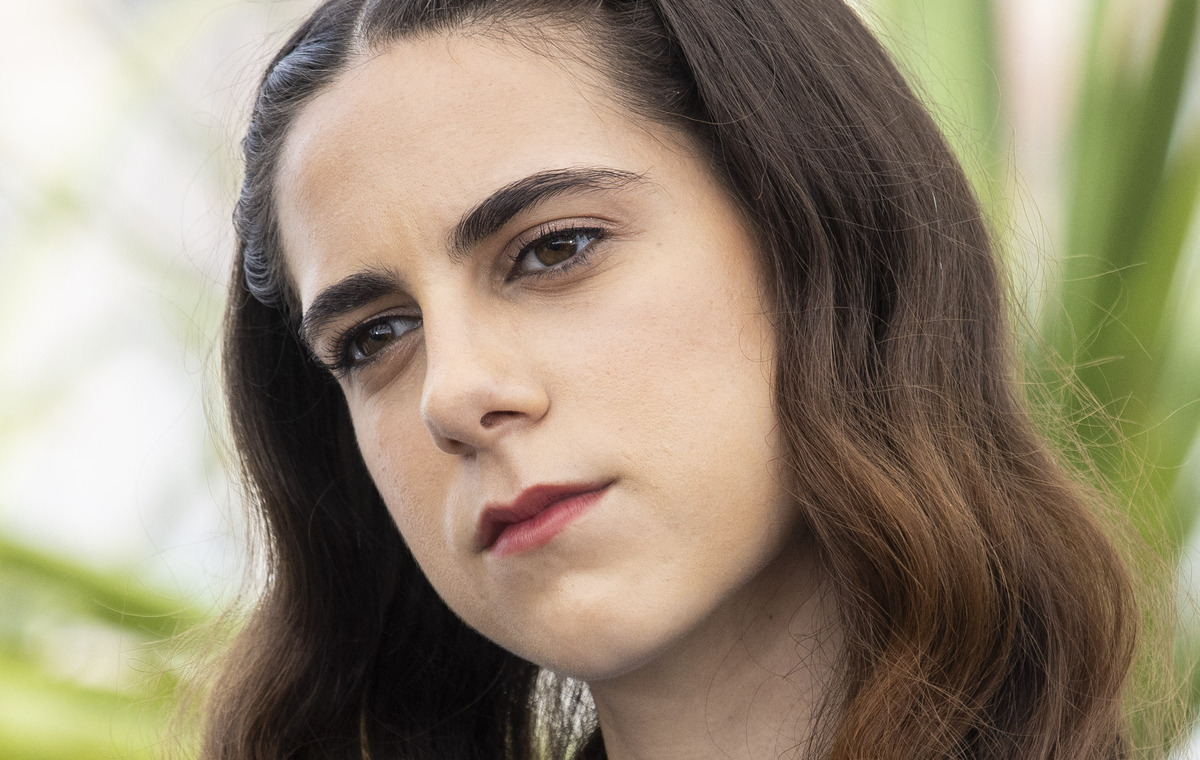 Léna Garrel : la soeur de Louis Garrel très embarrassée en pleine interview à l’évocation de leur père