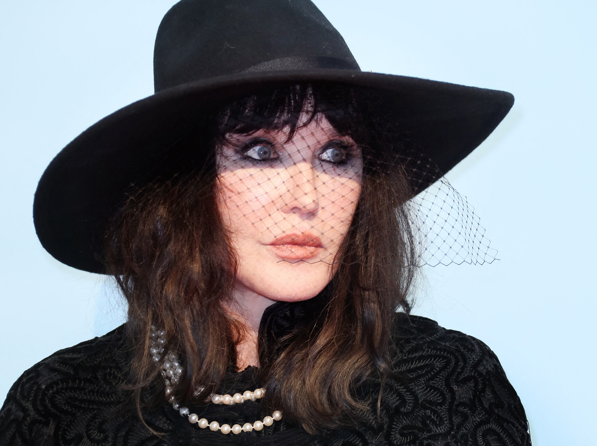 Isabelle Adjani : absente à son procès, cette excuse de l’actrice qui ne passe pas