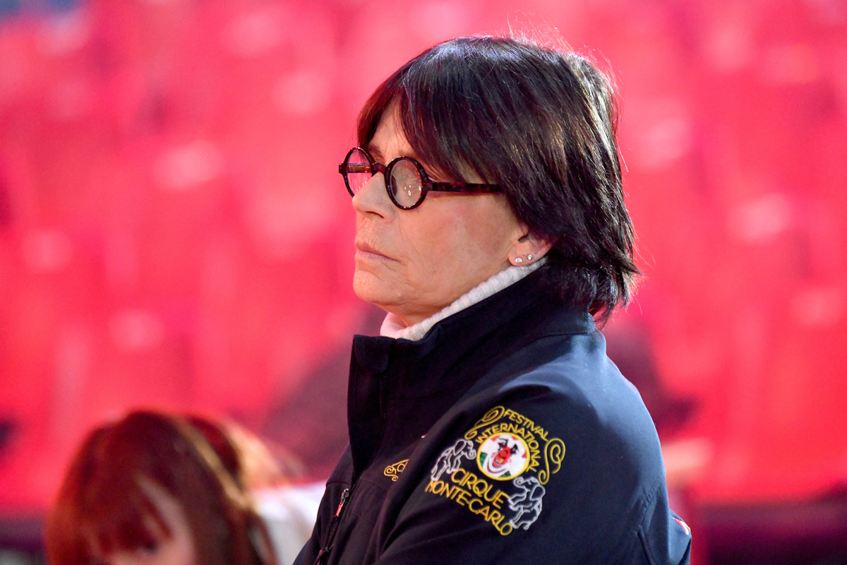 Stéphanie de Monaco : changement de look et rare sortie au bras de son frère pour la princesse