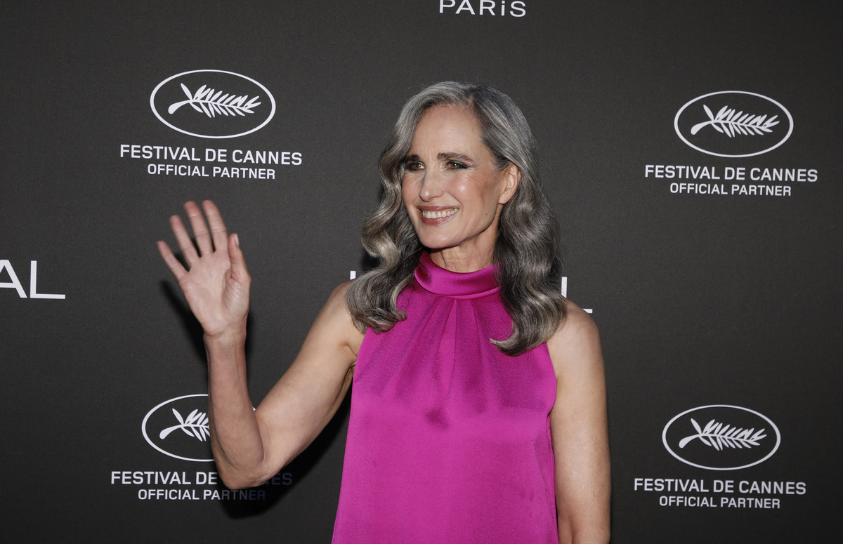 “Cela fait deux ans que…” : ce choix esthétique qu’Andie MacDowell assume à 100%