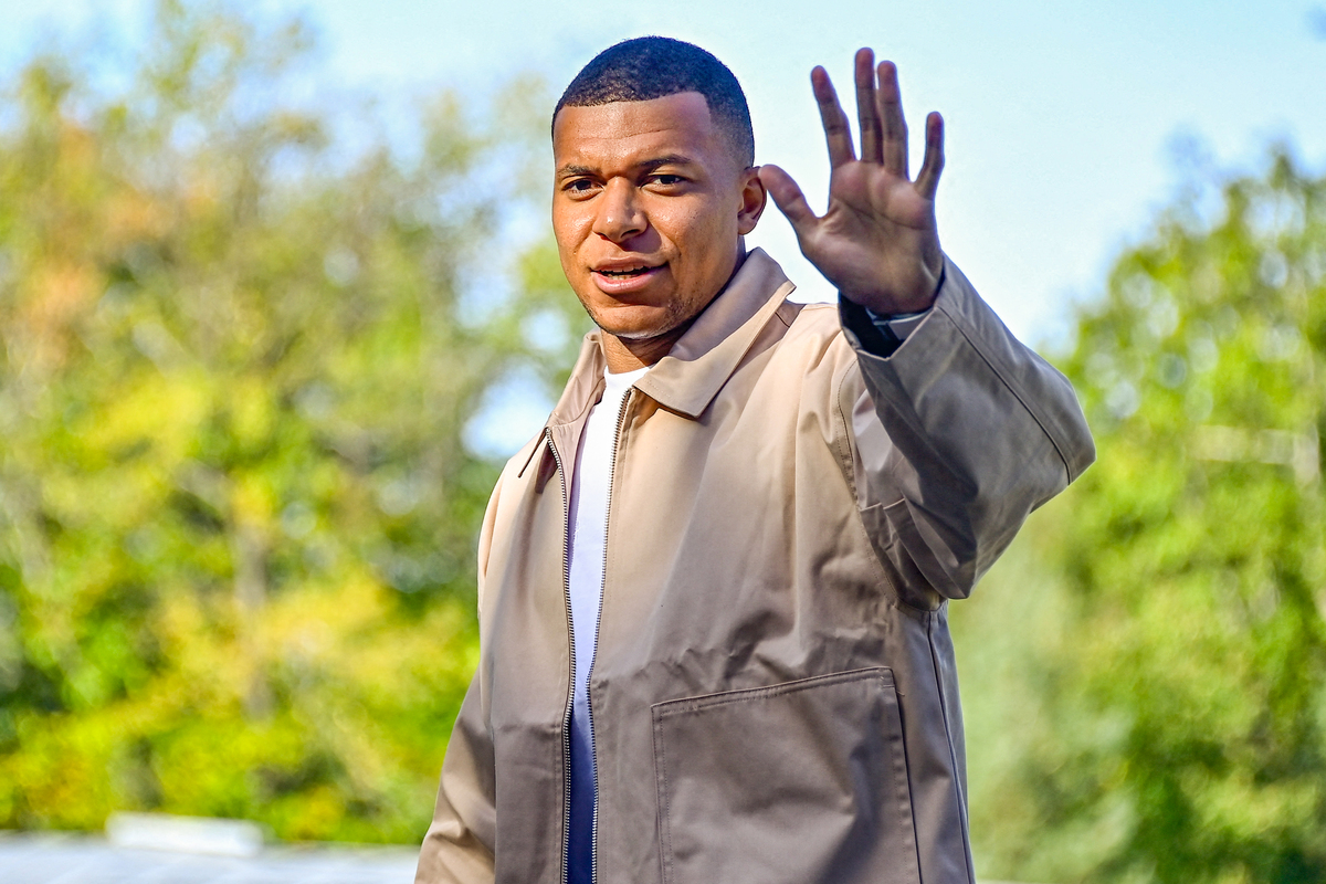 Kylian Mbappé en deuil : la star de l’équipe de France a quitté Clairefontaine