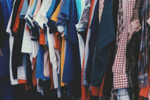 5 raisons de succomber aux vêtements de seconde main