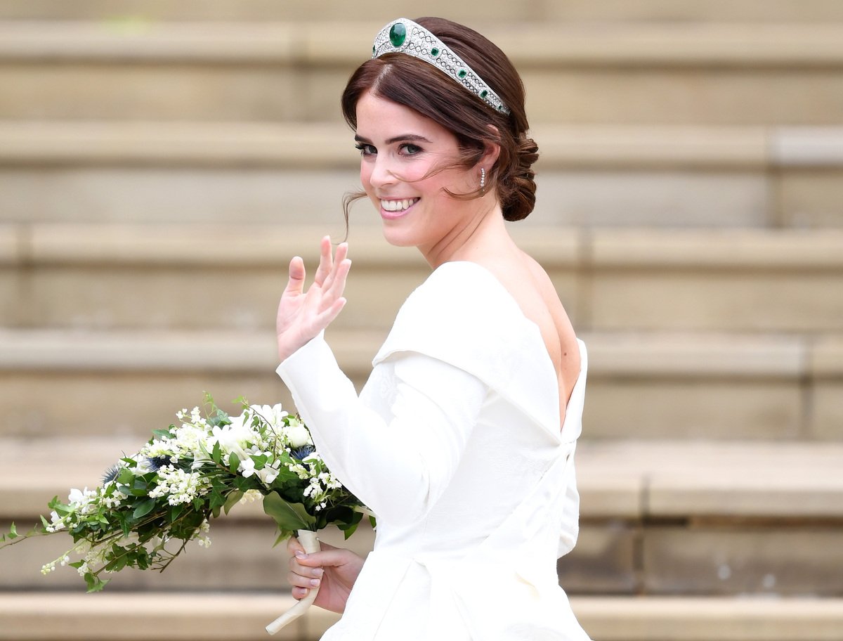 Princesse Eugenie : pour ses noces de bois, elle partage son tout premier portrait de famille à quatre avec le petit Ernest