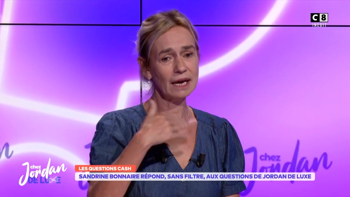 Sandrine Bonnaire : “Sur un tabouret haut en…”, ces courriers dérangeants reçus par l'actrice