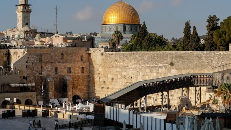 Jérusalem-est: une soldate israélienne grièvement blessée au couteau, l’assaillant tué