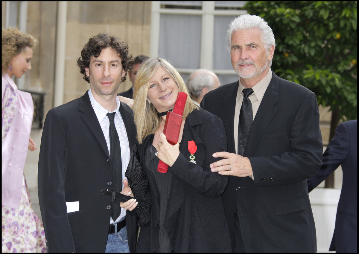 Barbra Streisand : son mari révèle pourquoi il n’a pas fait l’amour pendant trois ans avant de se marier