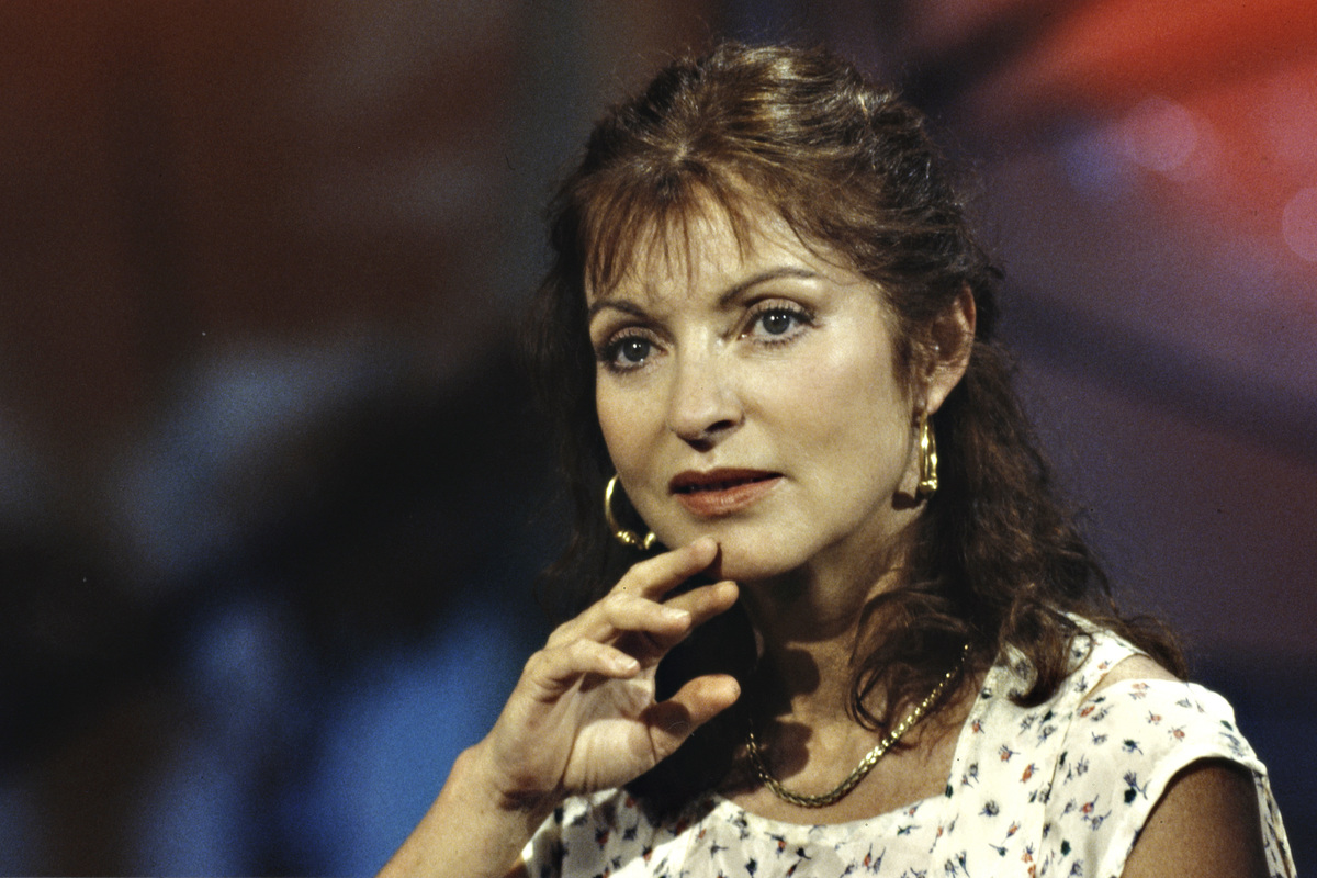 Obsèques de Marie-France Pisier : enterrée avec son pire ennemi ? Cet affront posthume fait à l’actrice