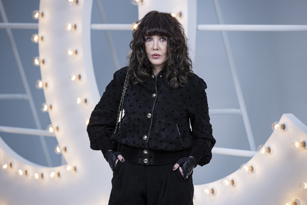 “J’ai éclaté en sanglots quand je l’ai appris” : ce secret sur son père qu’Isabelle Adjani a découvert très tard