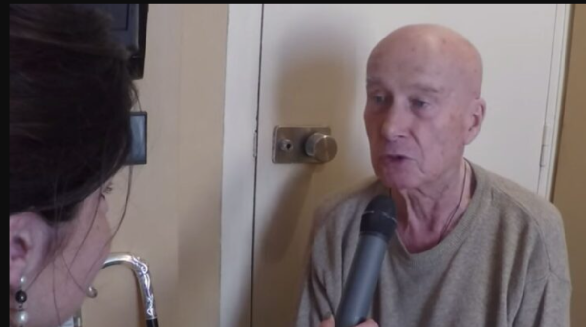 “Il m’a littéralement offerte…” : l’écrivain Gabriel Matzneff face à de nouvelles accusations sordides