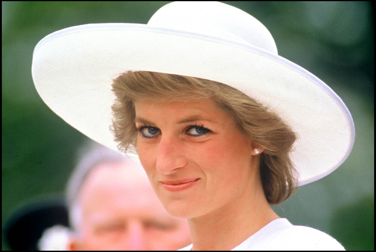 Lady Diana : après son pull mouton mythique, un vêtement de ses fiançailles vendu à un prix faramineux