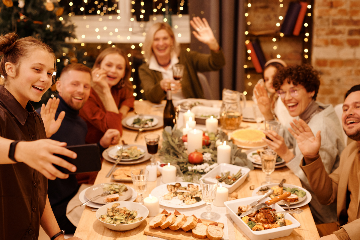 Astrologie 2023 : ce qui attend le signe des Gémeaux en décembre sur le plan familial