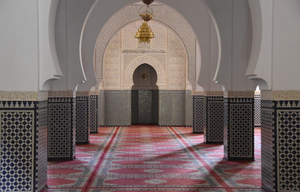 Pour s’être renseigné sur un projet de mosquée dans sa ville, un habitant des Yvelines est menacé de mort