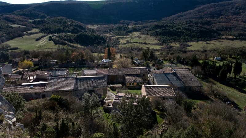 Alex Batty a menti aux gendarmes sur sa fuite pour “protéger sa mère et son grand-père”
