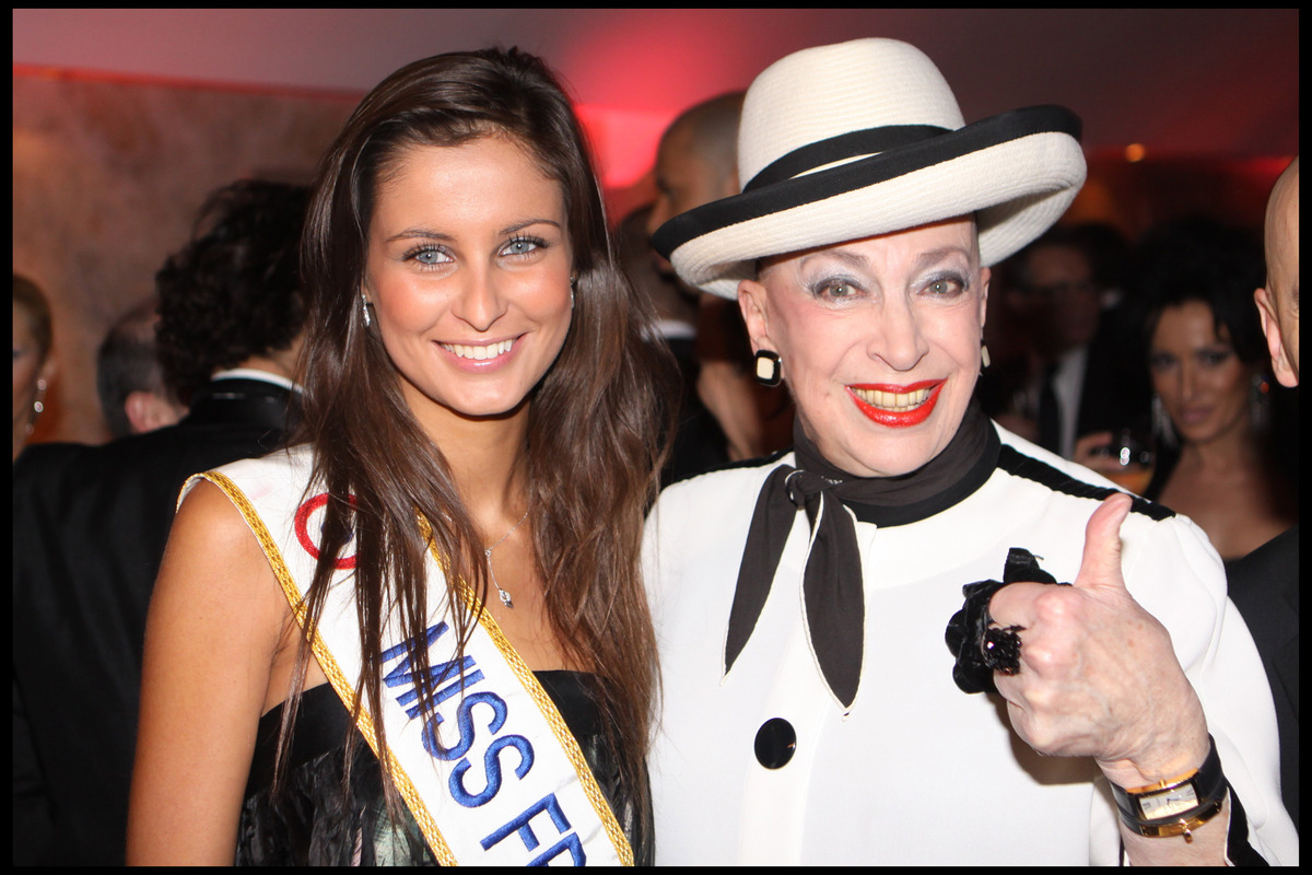 Malika Ménard : absente de l’hommage à Geneviève de Fontenay, elle sort du silence