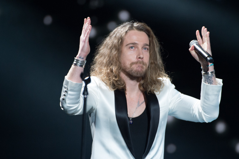 Julien Doré : “Peut-être que cette question se reposera”, ses confidences touchantes sur la paternité