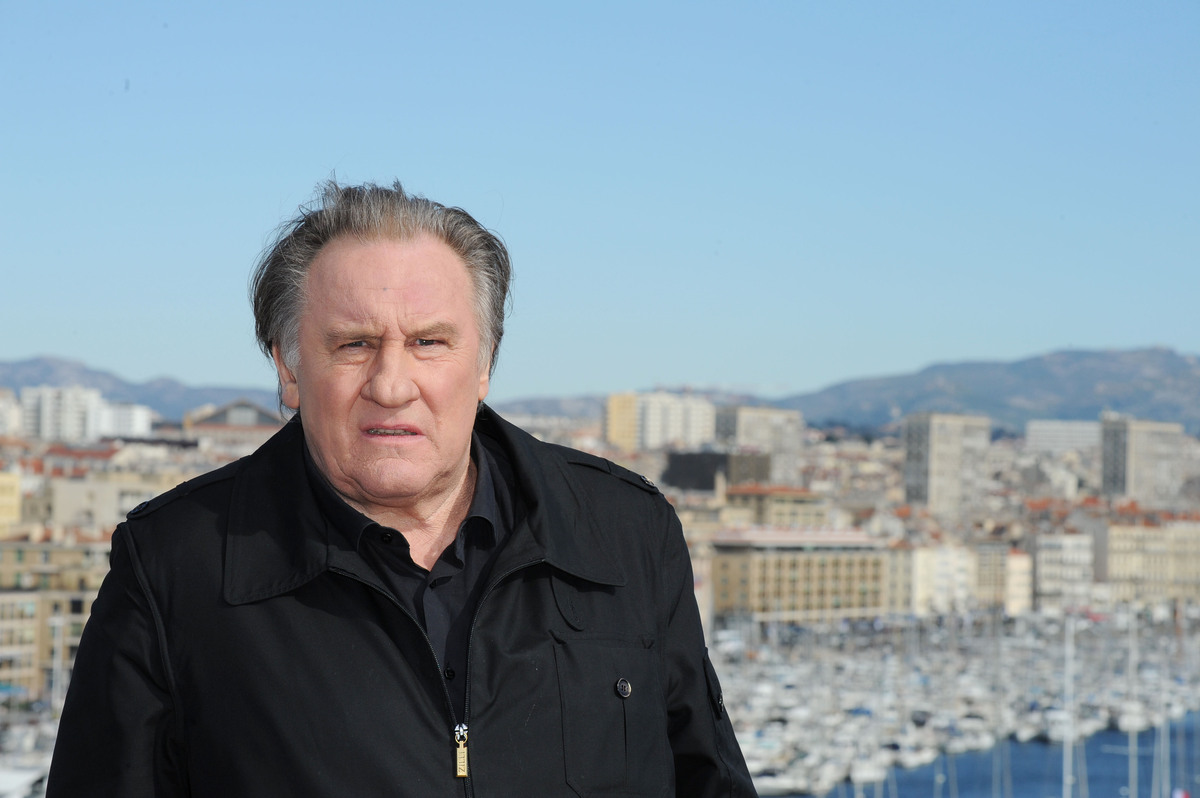 Gérard Depardieu accusé de viols : l'acteur sort du silence après la tribune signée pour sa défense