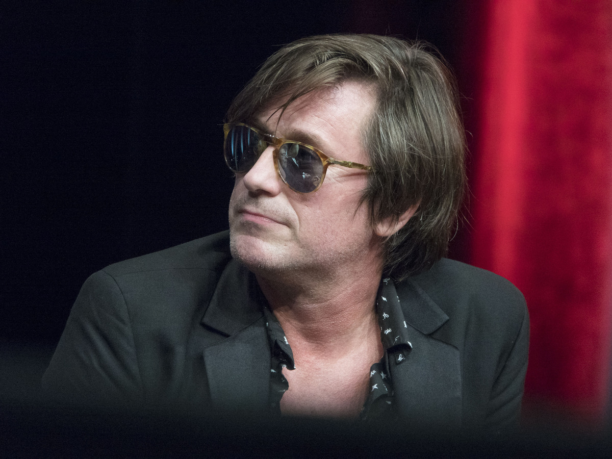 “Ce qui me fait pleurer chez ma mère…” : Thomas Dutronc se livre comme rarement sur Françoise Hardy