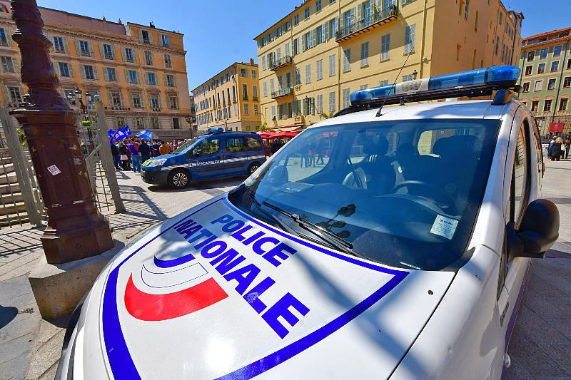 Yvelines : un homme sans histoires tué sauvagement par l’ex-mari de sa compagne sous les yeux de ses voisins