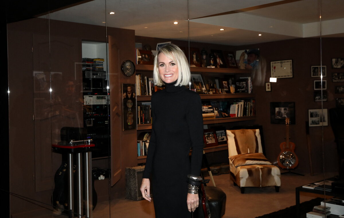 Laeticia Hallyday critiquée : son apparition surprise à la Star Academy n’a pas fait que des heureux