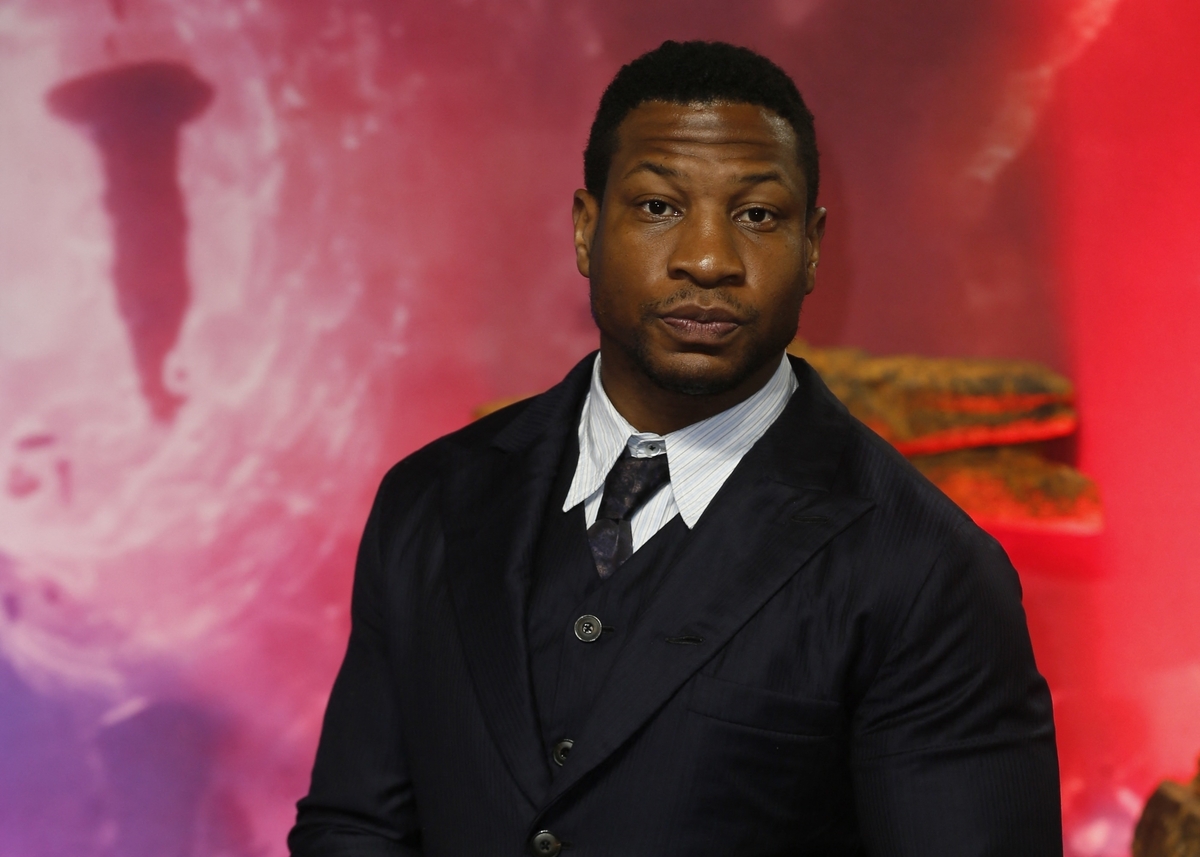 Jonathan Majors : l’acteur de l’univers Marvel coupable d’agression sur son ex, la sanction tombe