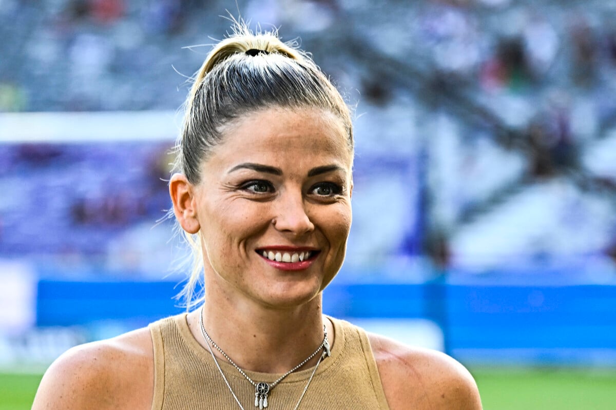 Laure Boulleau enceinte : elle enchaîne les jongles dans une vidéo où elle dévoile son incroyable ventre rond