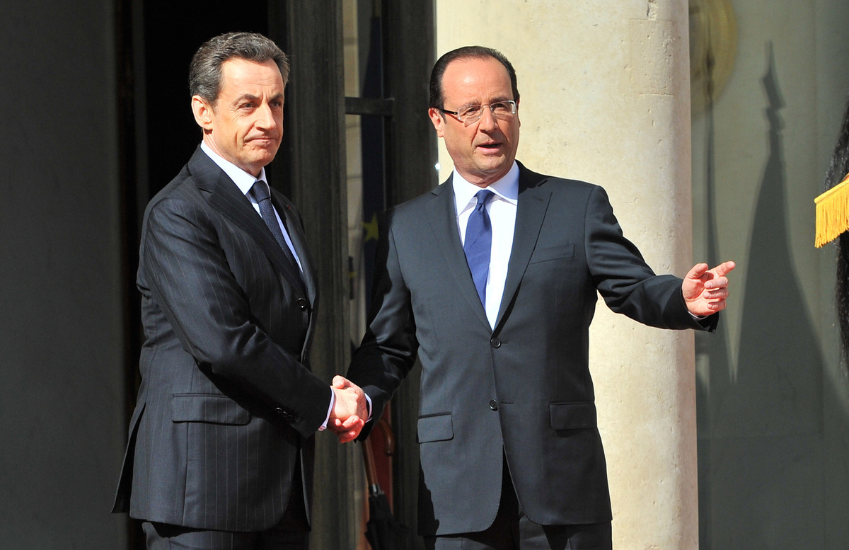 “Il se porte bien” : Nicolas Sarkozy se moque ouvertement du poids de François Hollande
