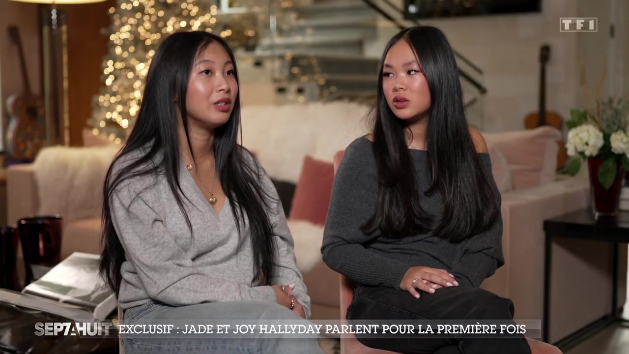 “Il ne pouvait plus marcher” Jade et Joy Hallyday reviennent sur les derniers jours de leur “Il ne pouvait plus marcher” Jade et Joy Hallyday reviennent sur les derniers jours de leur