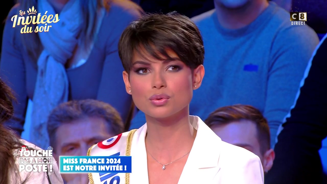 Miss France 2024 : Eve Gilles reçoit le soutien inattendu d’Emmanuel Macron, “on a quand même des fadas”
