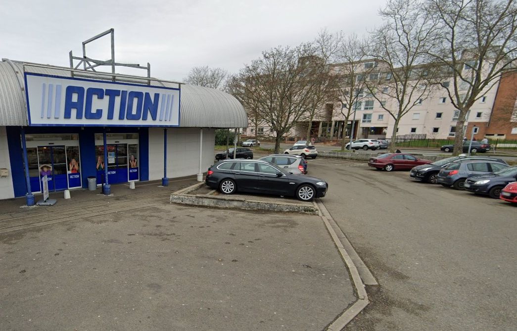 Le Mans : Une femme meurt percutée par une voiture sans conducteur