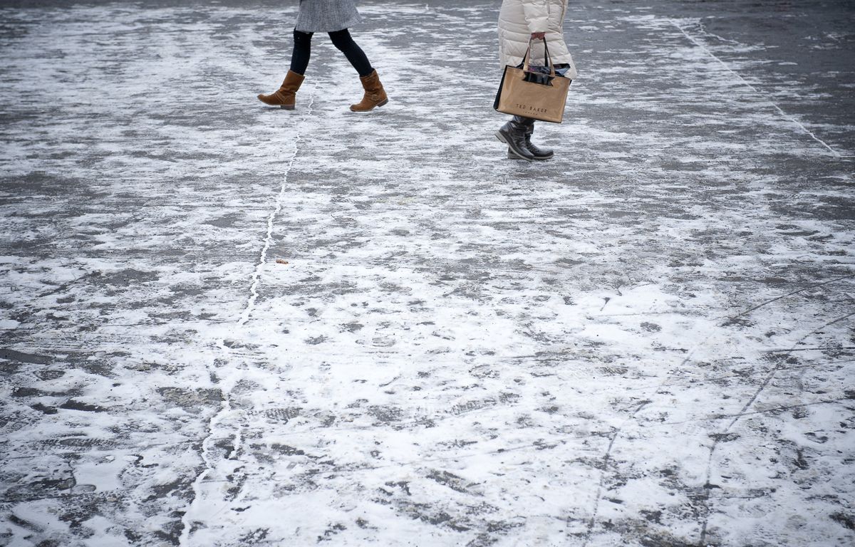 Royaume-Uni : Un bébé abandonné dans un sac en pleine rue et dans le froid à Londres