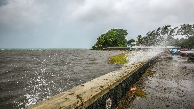 Cyclone Belal: l’île Maurice en alerte maximale, au moins un mort