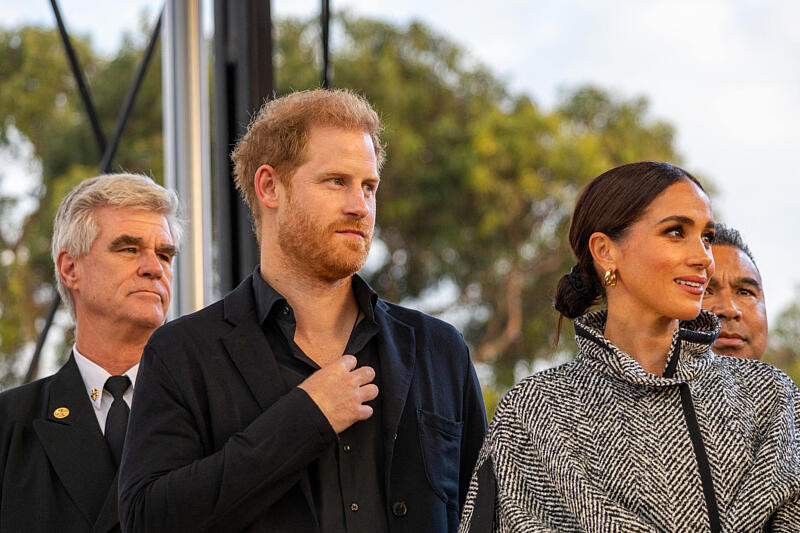 Ouch ! Meghan et Harry largement moqués aux Golden Globes 2024